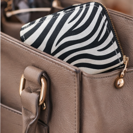 Wallet - Zebra (Can Hold Cards) 8.5×11×2.5cm
