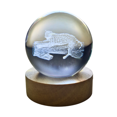 Small Crystal Ball Lamp with 3D Engraving and Luminous Base - Leopard