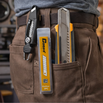 Conan Utility Knife + 5 Blades