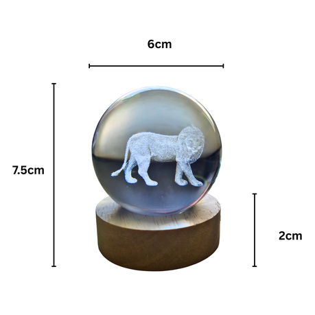 Small Crystal Ball Lamp with 3D Engraving and Luminous Base - Lion