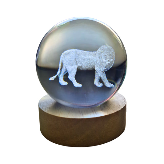 Small Crystal Ball Lamp with 3D Engraving and Luminous Base - Lion