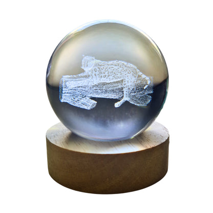 Small Crystal Ball Lamp with 3D Engraving and Luminous Base - Leopard